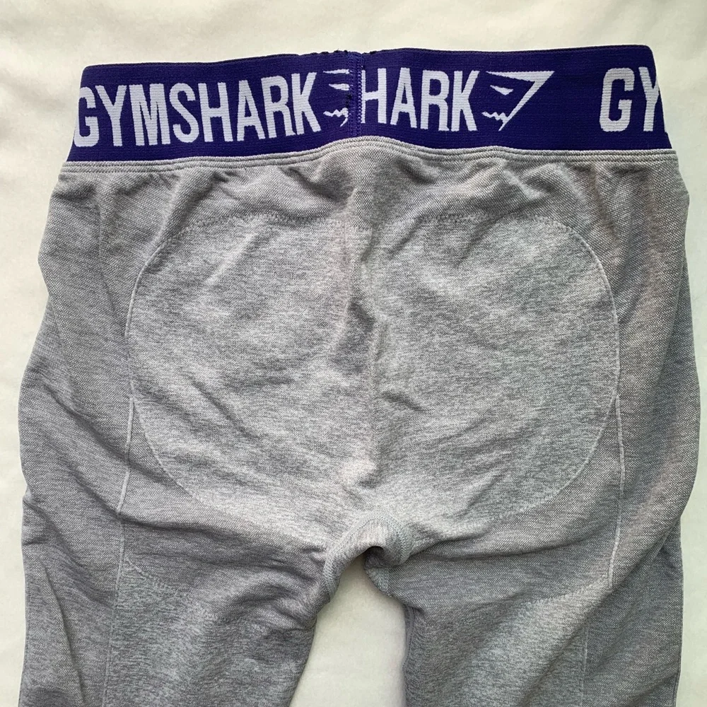 Gymshark Dry Moisture Management Legging - Picture 4 of 7